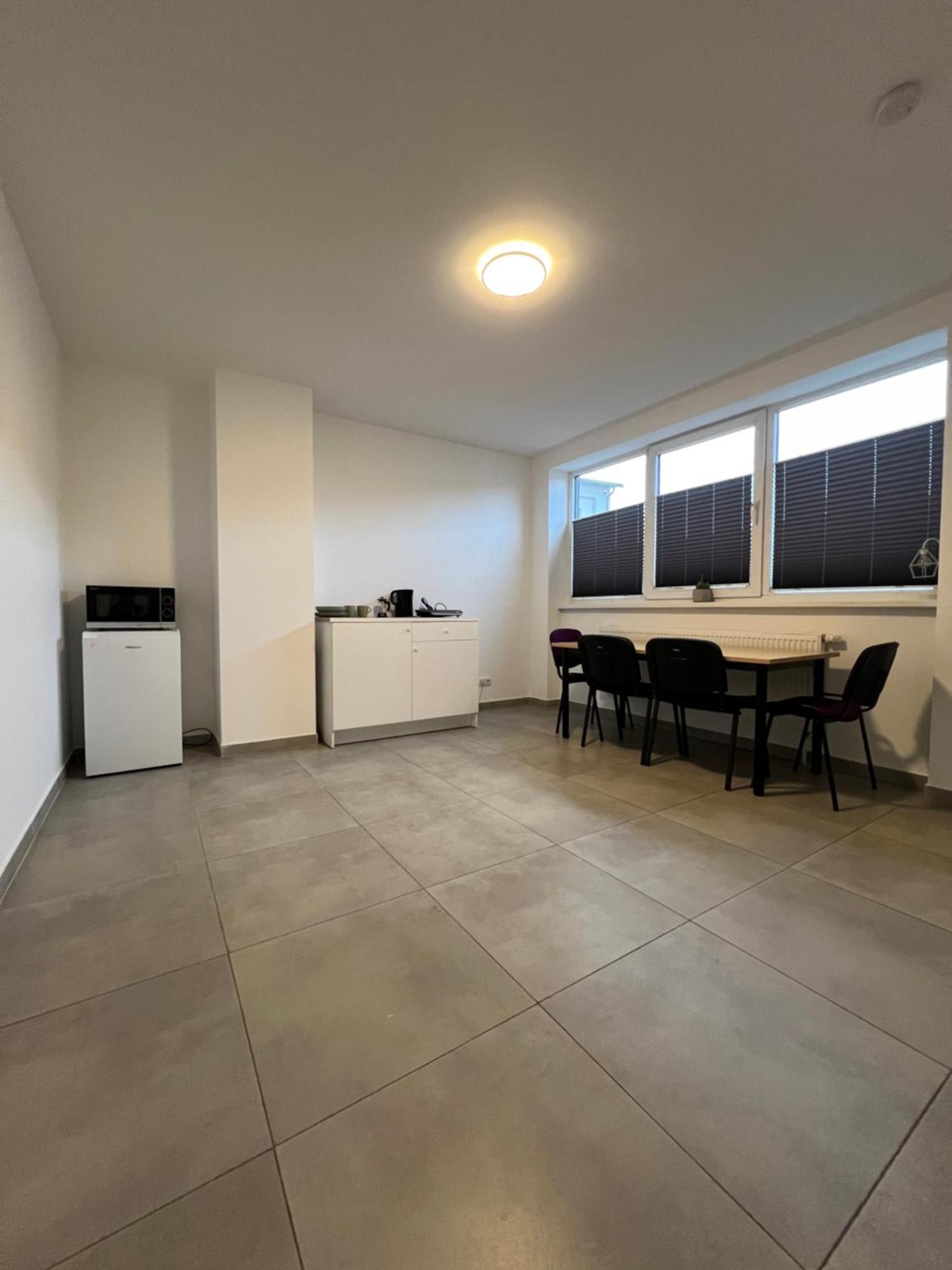 Mieterlux Frankfurt Heusenstamm Hotel Værelse billede